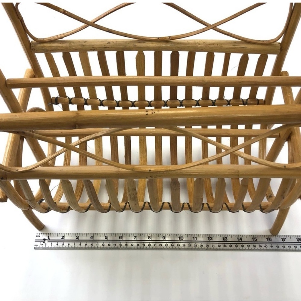 Vintage Rattan Magazine Rack - Natural Brown - Picture 9 of 10